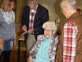 oma%20ebberink%20105%20023.JPG