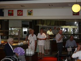 oma%20105%20jaar%20de%20posten%20019.JPG